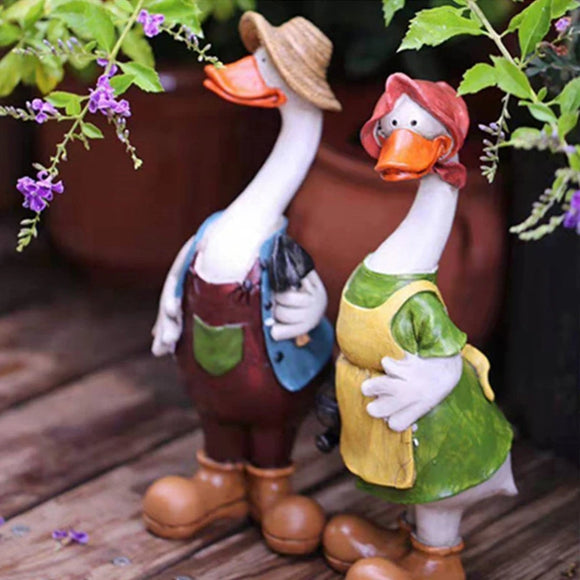 Couple Duck Statue Resin Garden Ornaments Cartoon Art Animal Sculpture Outdoor Landscape Pond Yard Lawn Decoration